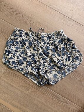 American Eagle Floral Print MicroShorts M